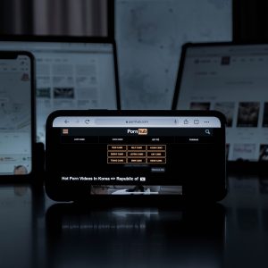 Who Owns Pornhub? - Crazy For Business